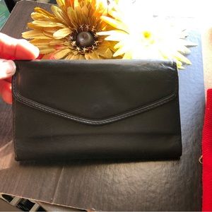 GENUINE BLACK LEATHER CHECKBOOK WALLET